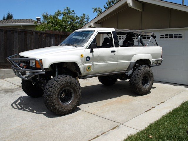 4S260005 wb.jpg
