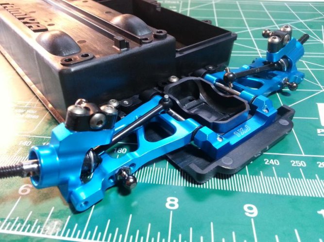 xv-01 rear suspension.jpg