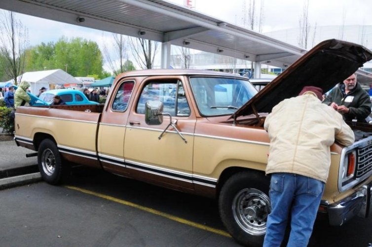 1978DodgeD200_diesel_06b.jpg