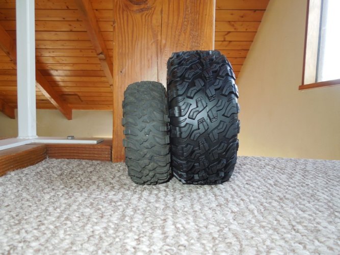 Yeti XL Size Comparison 004-RCC.JPG
