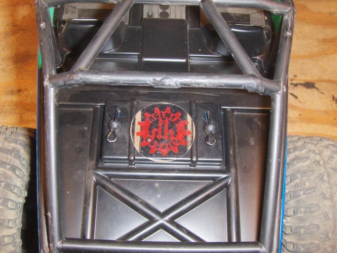 wronch clips and rear bumper 002.jpg