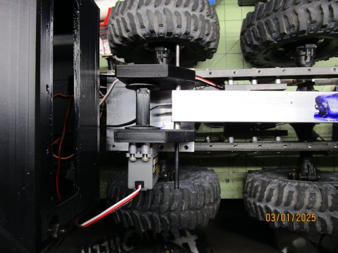 M-916 Wulver 0050rs.jpg