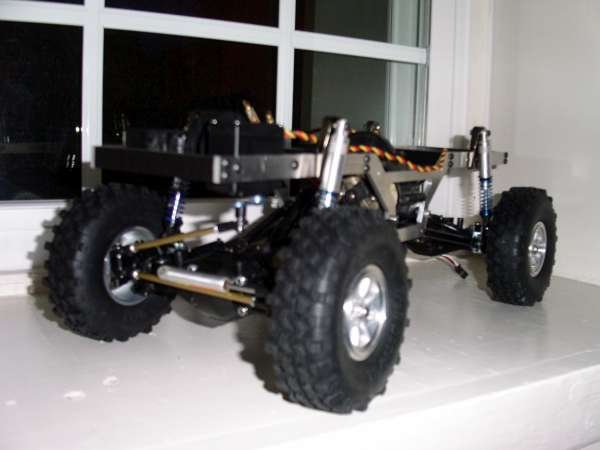 PICT0002-600.jpg