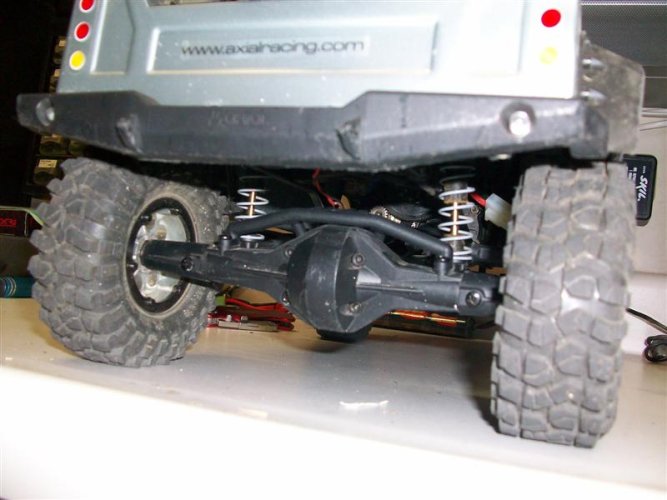 SCX10 064 (Medium).jpg