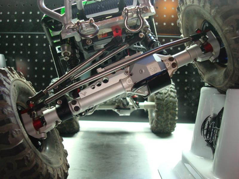 My Vanquish Products equipped Axial Wraith.