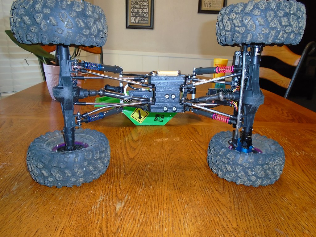 27044117412_84f0880711_b.jpg