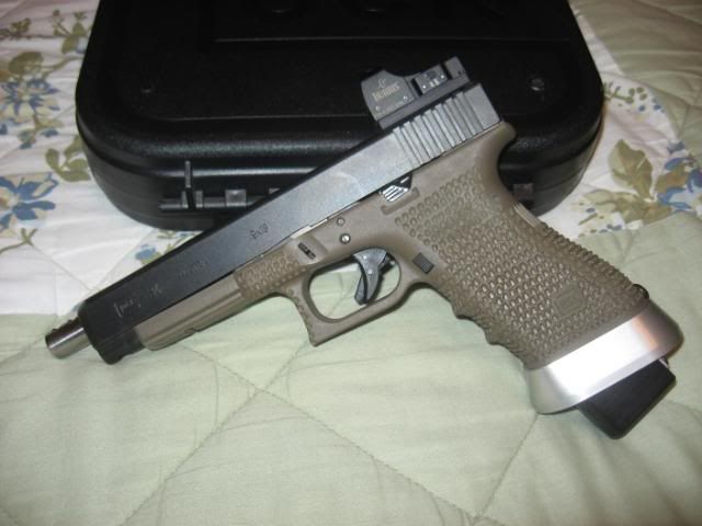 guns001.jpg