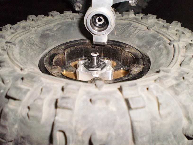 may09axle1.jpg