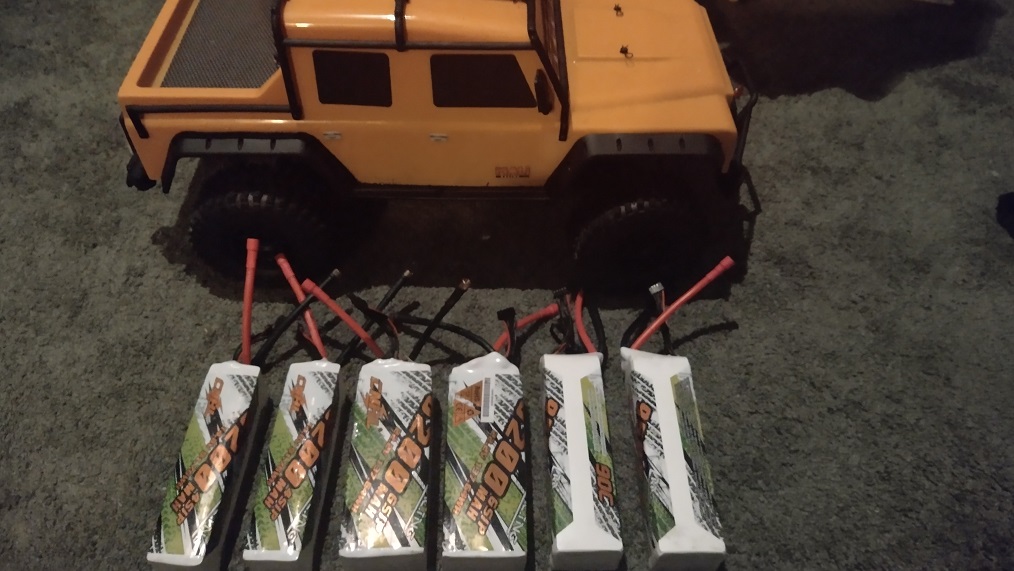 1-8-crawler-and-lipos-2.jpg