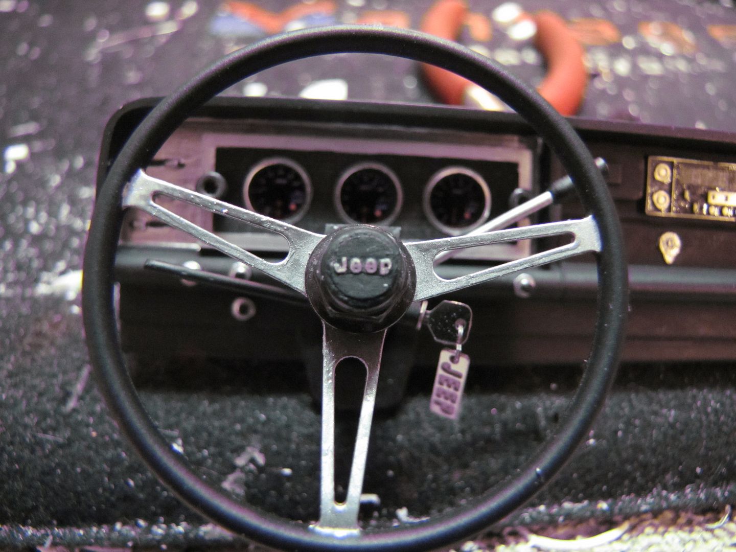 jeepj10dash002.jpg