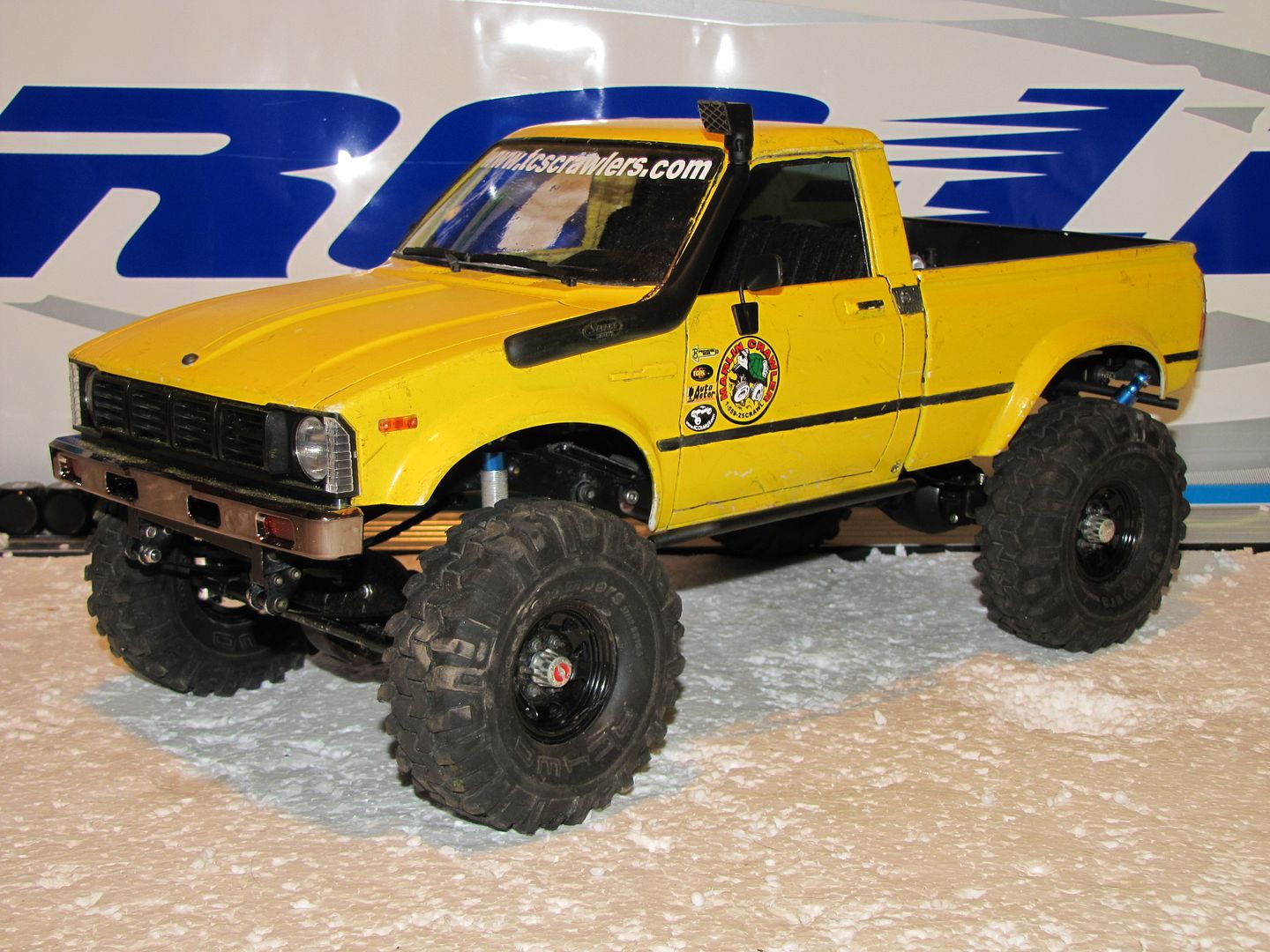 YellowLux018.jpg