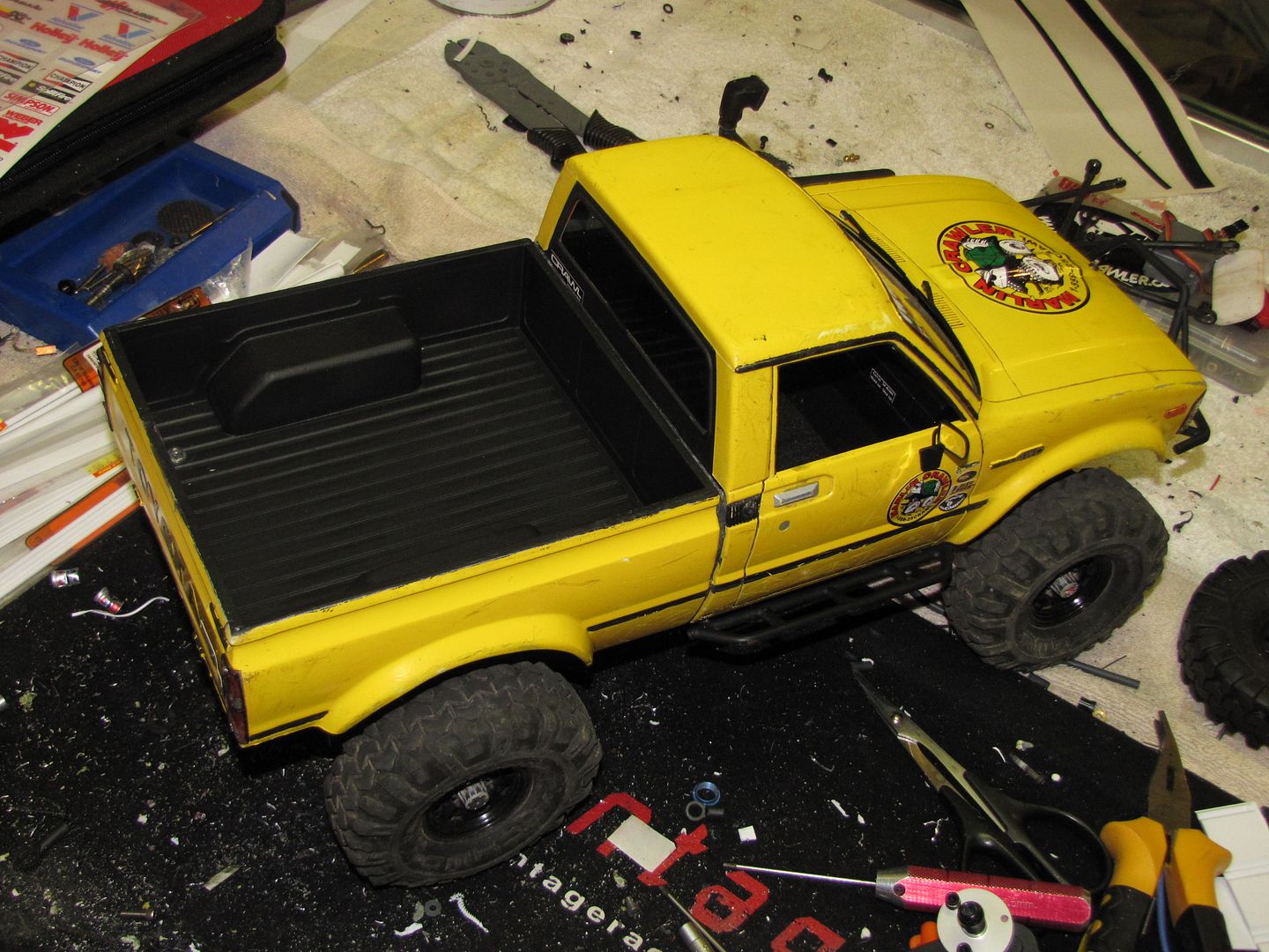 Yellowluxdropbed007.jpg